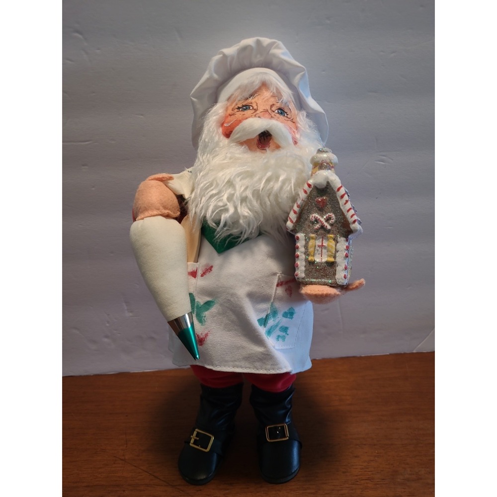 Vintageโ Annalee Doll Christmas Baker 2004 Santa Outfit "14 w/ Gingerbread House